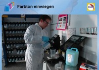 einwiegen eines Farbtones